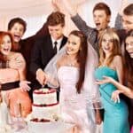 Damenkleider für die Hochzeit als Hochzeitsgast (de.depositphotos.com)