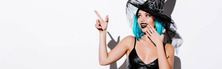 Kostümkleider (de.depositphotos.com)