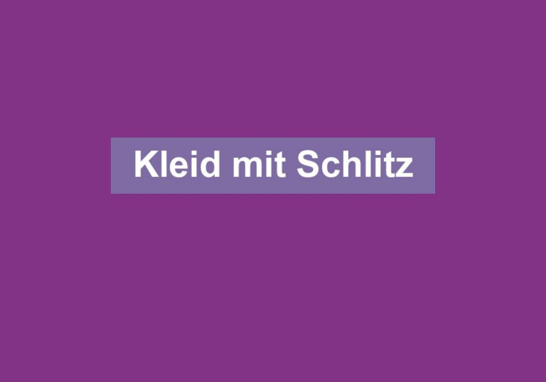 Kleid mit Schlitz